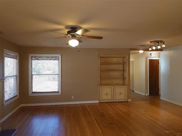 Photo - 517 Meander St