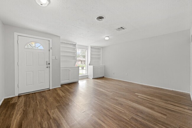 Photo - 408 Grantham Rd