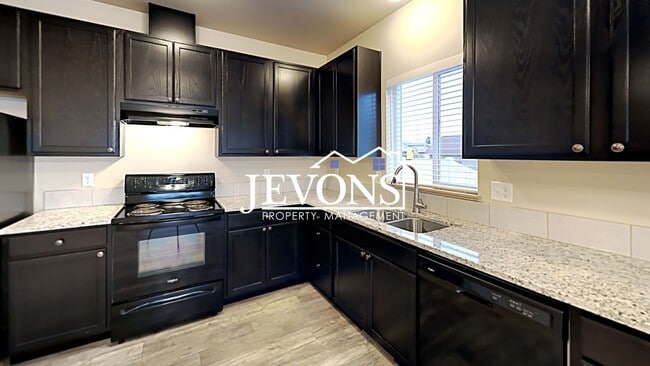 Building Photo - 702 N 29th Ave Unit 3 Rental