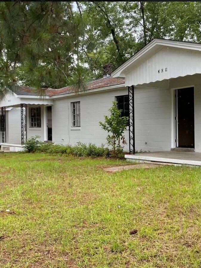 Photo - 311 S Cleveland St