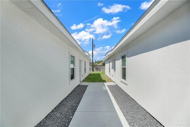 Photo - 1500 W Heritage Dr Unit 2