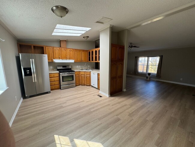 Building Photo - 1406 Winona Ct