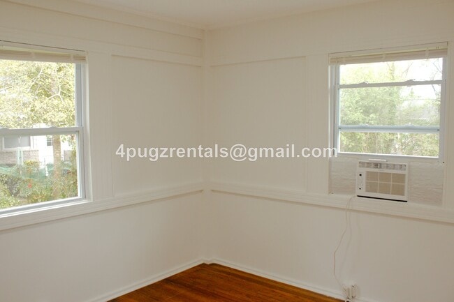Photo - 107 W Newcomb Rd