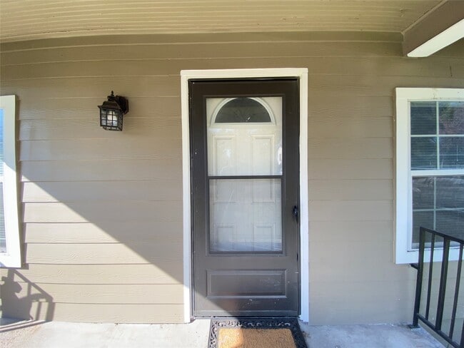 Photo - 410 Woolworth St