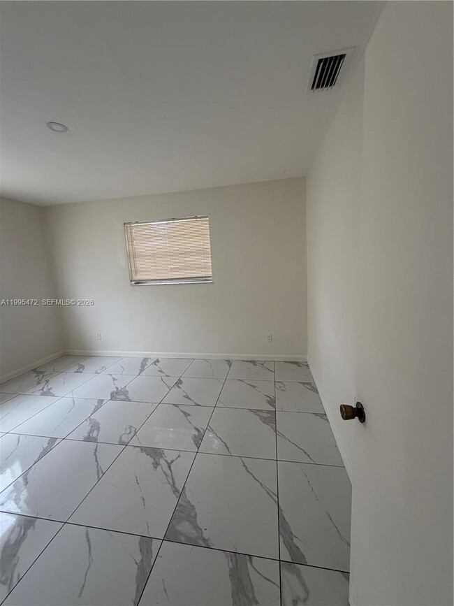 Photo - 2851 NW 15th Ct Unit 1