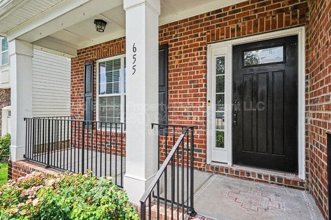 Photo - 655 Brookhaven Dr