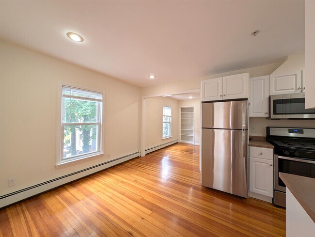 Photo - 7 Locke St Unit 1