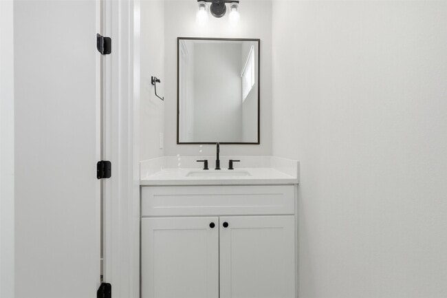 Building Photo - 9 Wellford St