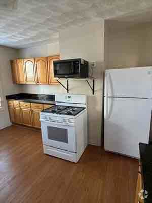 Building Photo - 85 Ferrin St Unit 2 Rental