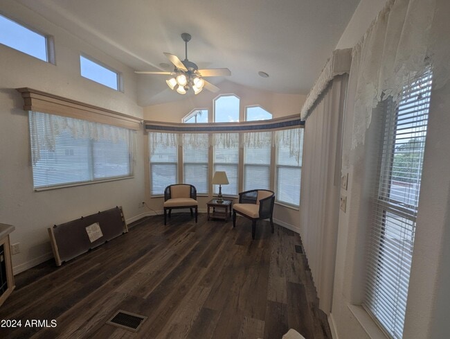 Photo - 412 E Fiesta Del Sol