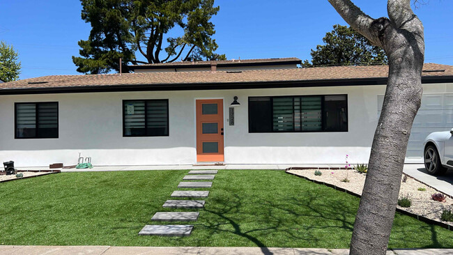 Photo - 1728 Lima Dr House