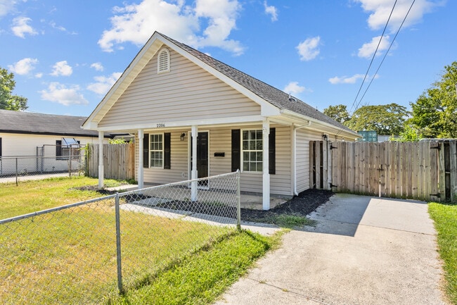 Photo - 2206 Berkley Ave