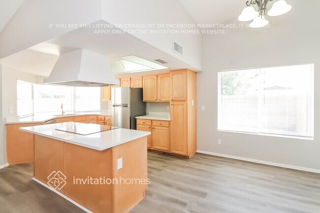 Photo - 6142 W Sunnyside Dr