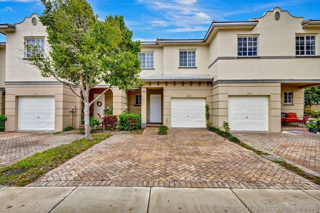 Photo - 1302 Lucaya Dr