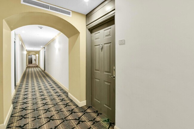 Photo - 233 S Federal Hwy Unit 604