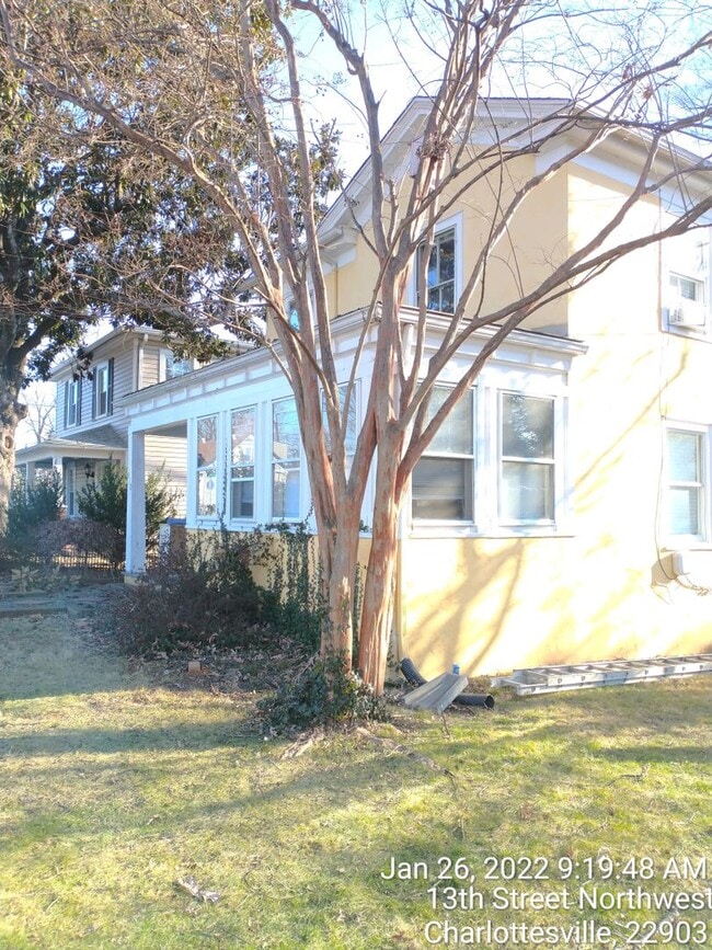 Photo - Heart of UVA 13th St 4 BR, 2.5 Bath / SHARED HOUSING