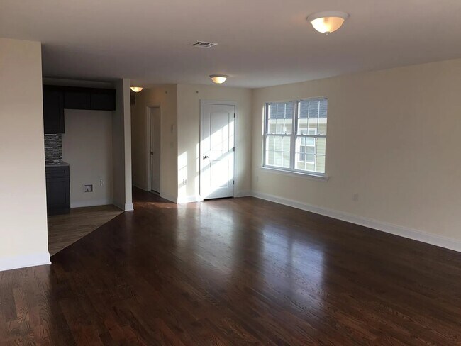 Photo - 11 Stanton St Unit Apt 3