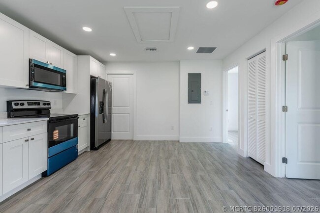 Photo - 3018 SE Iris St