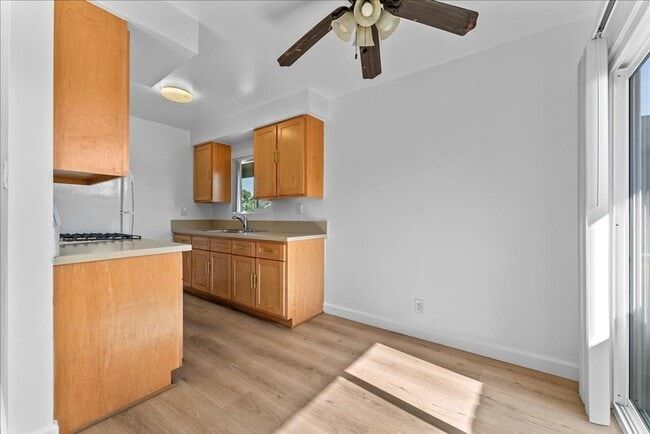 Photo - 4932 Lennox Blvd Unidad 01