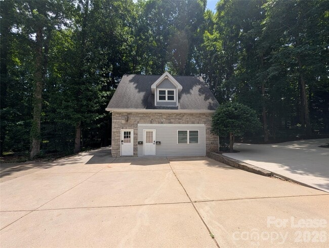 Photo - 14625 Phillips Rd