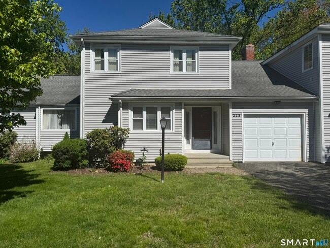 Building Photo - 223 Deer Run Unit 223