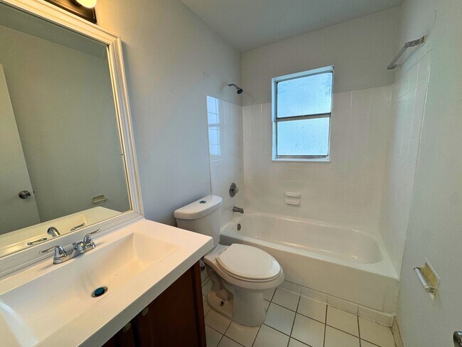 Photo - 4459 Treehouse Ln