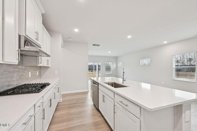 Photo - 1041 St Lawrence Dr