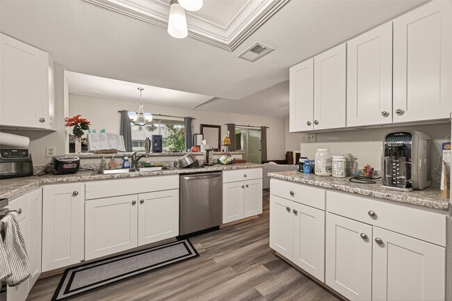 Photo - 14555 Wunderlich Dr Unidad 2904