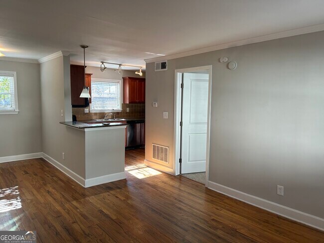 Photo - 48 Peachtree Ave NE Unidad # 314