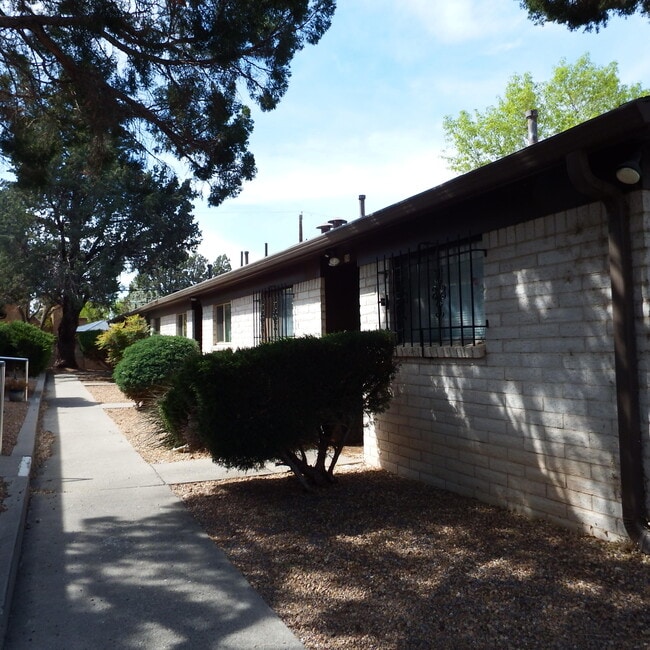 Photo - 3600 Eubank Blvd NE