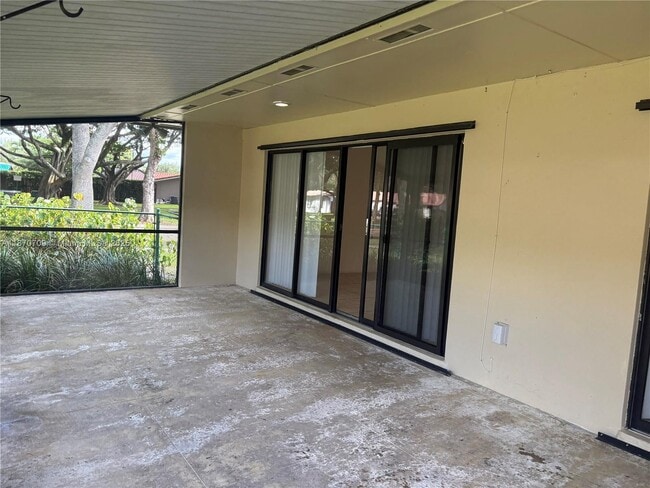 Photo - 15461 Turnbull Dr