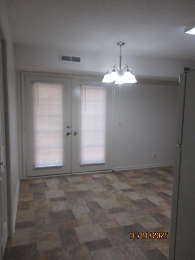 Photo - 190 Gertrude Dr