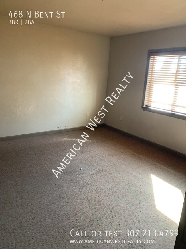 Photo - 468 N Bent St