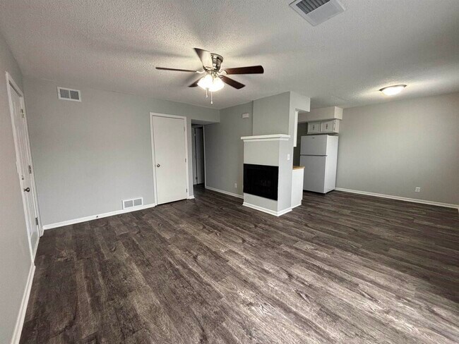 Photo - 2501 E 50th St