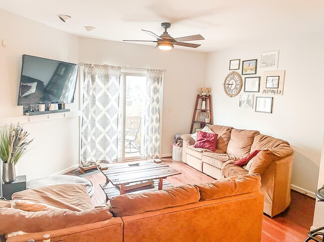 Photo - 1718 Merriman Ct