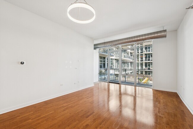 Photo - 901 W Madison St Unit 505