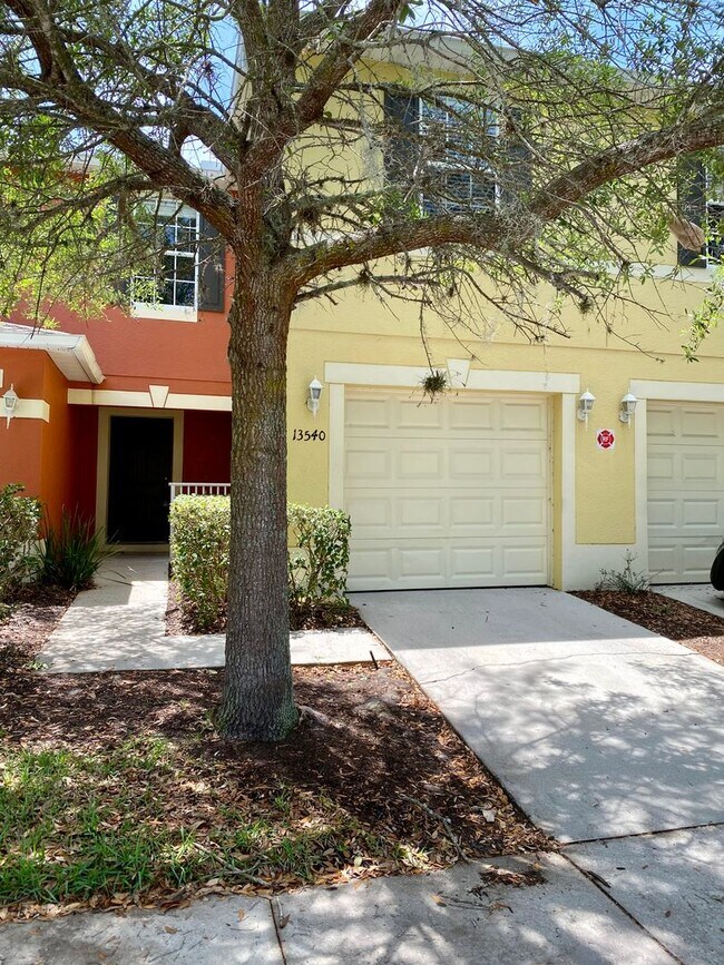 Photo - 3/2.5 Townhouse For Rent in SouthMeadow