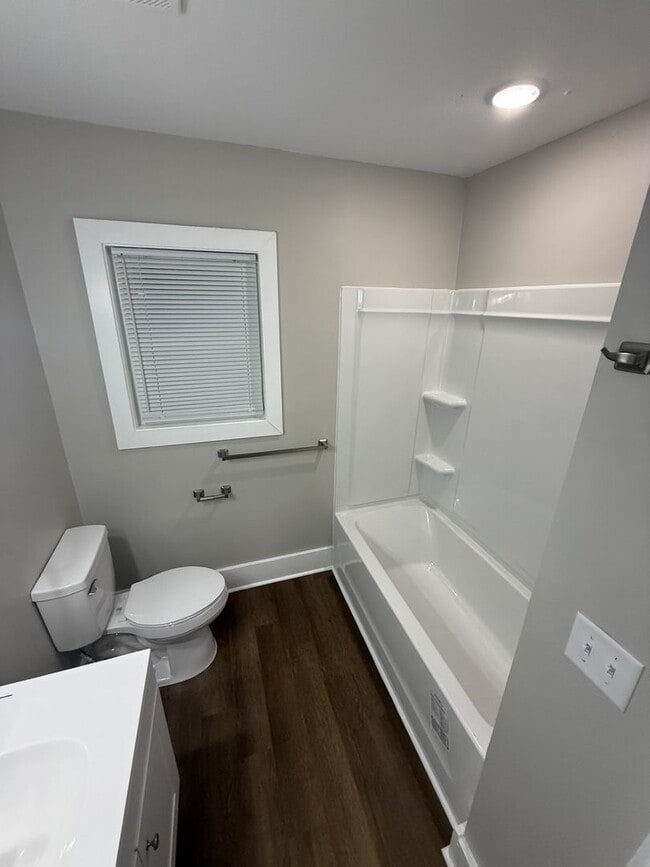 Photo - 622 7th St Unit 622 7th St-B