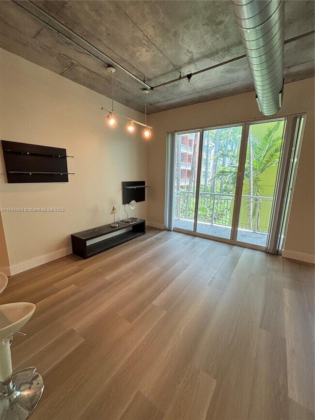 Building Photo - 2001 Biscayne Blvd Unit 2217 Rental