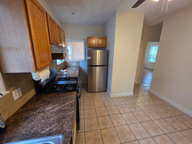 Photo - 1028 Fellsway Apartments Unit 1