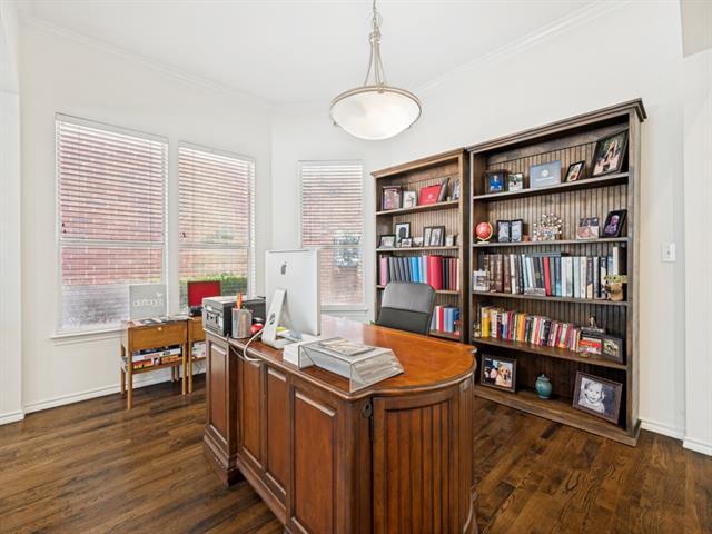 Photo - 6072 Thursby Ave