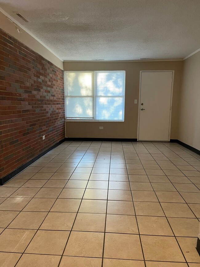 Photo - Spacious Duplex located off of South Milledge Avenue! Available soon!