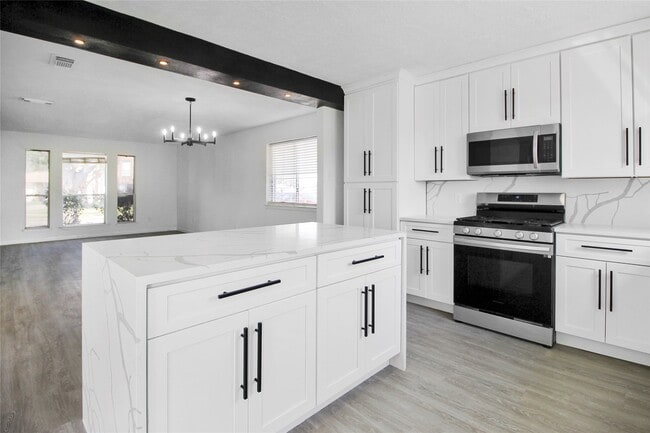 Photo - 511 Chaseway Dr