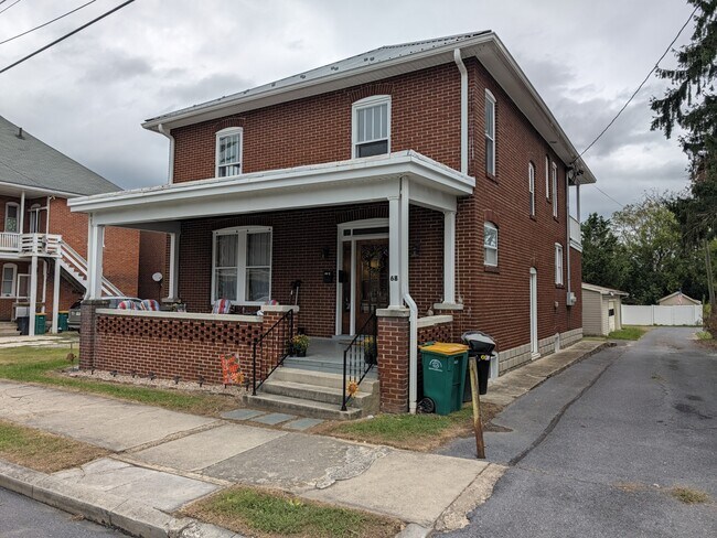 68 Garber St Unit 2