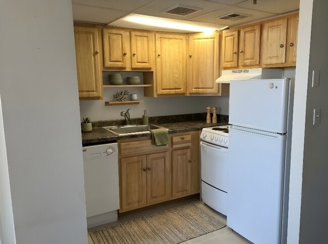 Photo - 475 Commonwealth Ave Unit 605