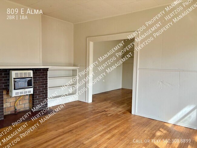 Photo - 809 E Alma-