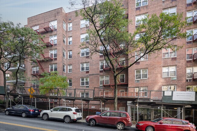 Photo - Overlook Towers