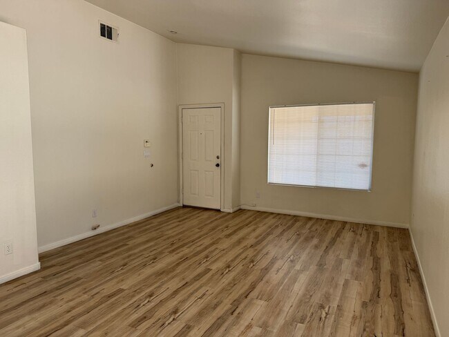 Photo - 3bd/2bath 1-story home!