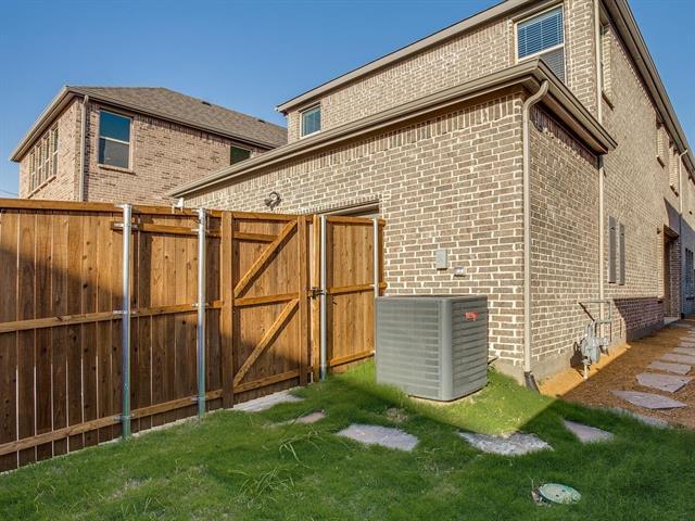 Photo - 7629 Regal Ln