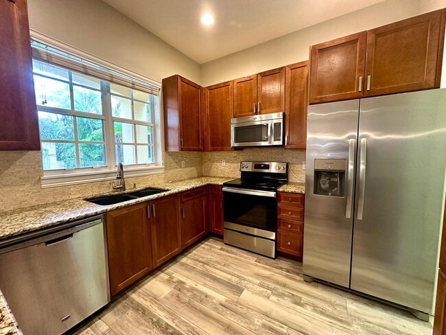 Photo - 224 W Bay Cedar Cir